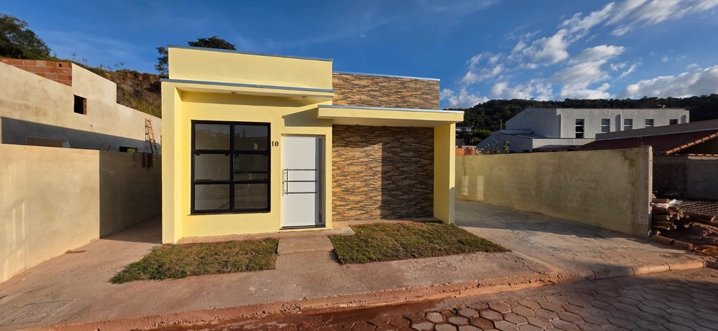 residential-/-home-2-quartos-corte-de-pedra-lambari-mg