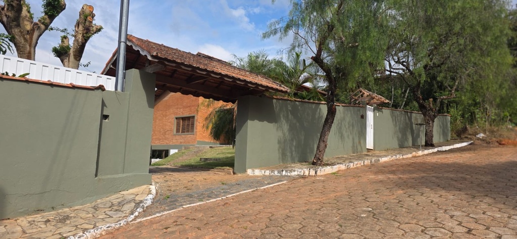 residential-/-home-3-quartos-jardim-do-lago-lambari-mg