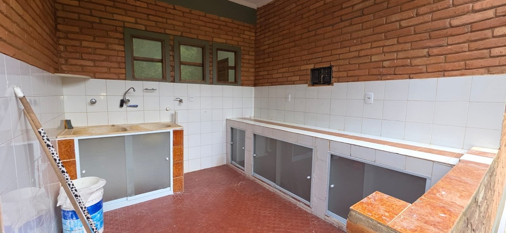 residential-/-home-3-quartos-jardim-do-lago-lambari-mg