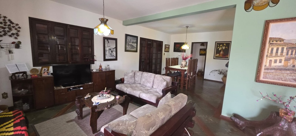 residential-/-home-3-quartos-110m2-jardim-do-lago-lambari-mg