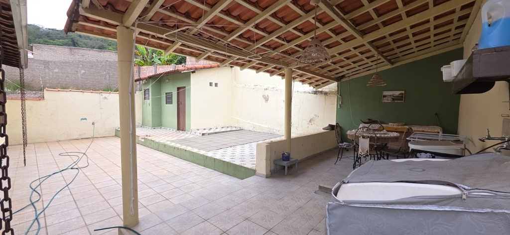 residential-/-home-3-quartos-110m2-jardim-do-lago-lambari-mg