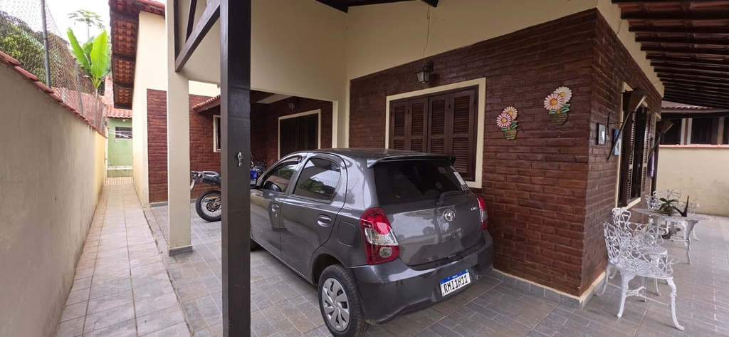 residential-/-home-3-quartos-110m2-jardim-do-lago-lambari-mg