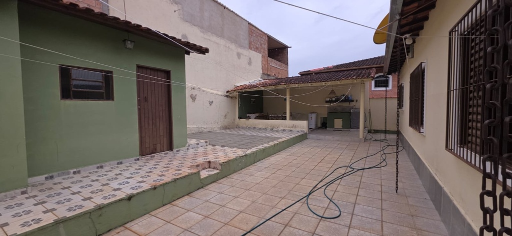 residential-/-home-3-quartos-110m2-jardim-do-lago-lambari-mg