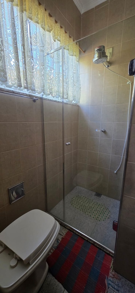 residential-/-home-3-quartos-volta-do-lago-lambari-mg