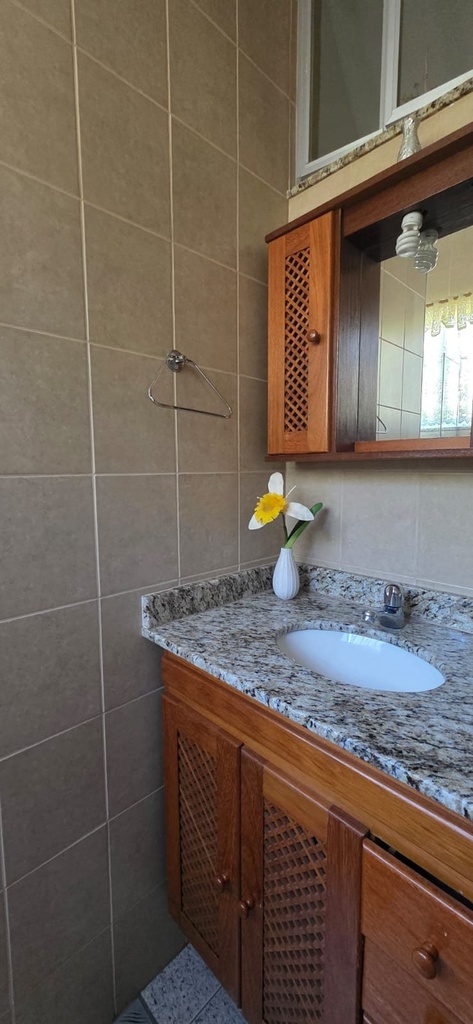residential-/-home-3-quartos-volta-do-lago-lambari-mg