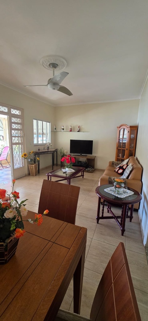residential-/-home-3-quartos-volta-do-lago-lambari-mg
