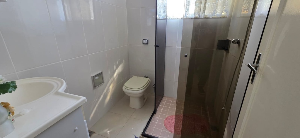 residential-/-home-3-quartos-volta-do-lago-lambari-mg