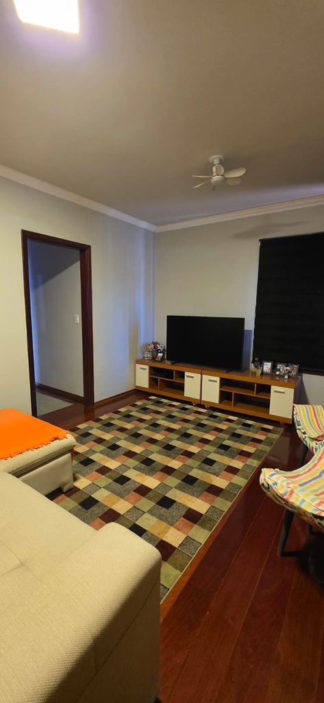residential-/-home-3-quartos-alvorada-lambari-mg