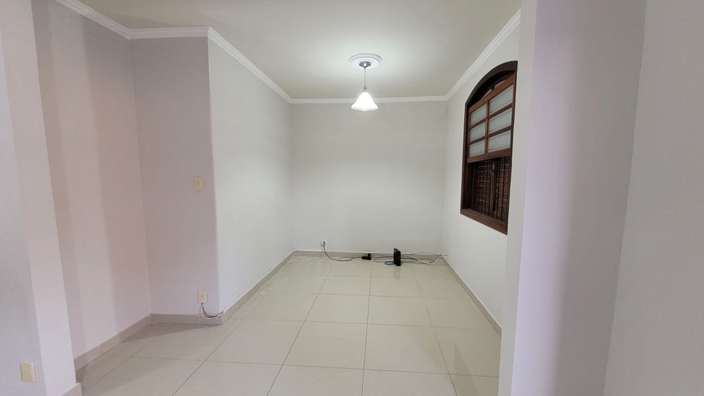 residential-/-home-3-quartos-pinheiros-varginha-mg