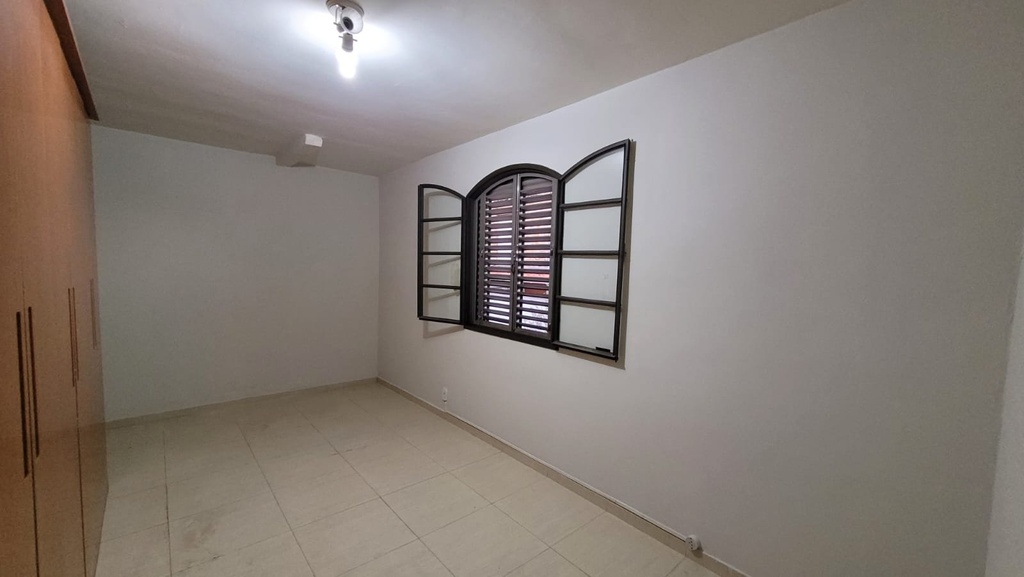residential-/-home-3-quartos-pinheiros-varginha-mg