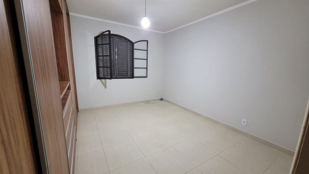residential-/-home-3-quartos-pinheiros-varginha-mg